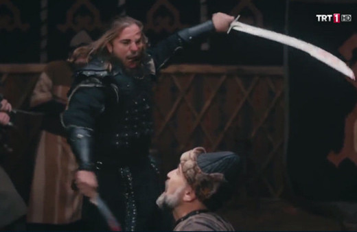 Diriliş Ertuğrul'da geceye damga vuran 'kelle alma' sahnesi!