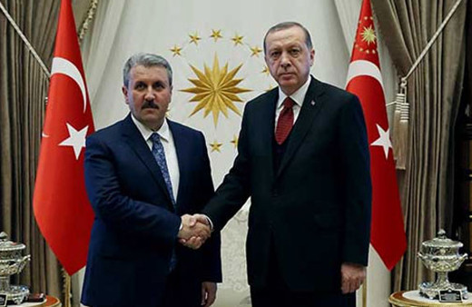 "Erdoğan AK Parti'ye katılmam için davet etti"