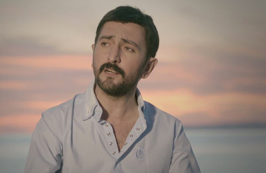 Ferman Toprak nereli eşi Hilal Toprak'a bakın 