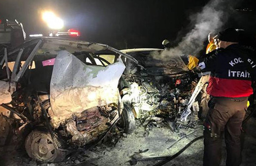 Ölüm yolunda yine kaza daha: Kurtulan olmadı!