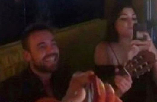 Herkesi şaşırtmışlardı! İşte bomba aşkın ilk fotoğrafı