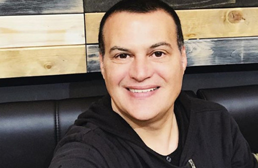 Hakan Peker apar topar hastaneye kaldırıldı son durumu