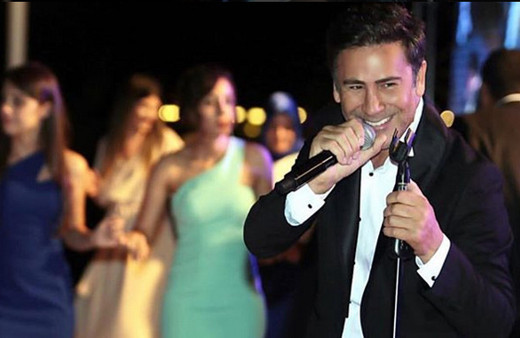 İzzet Yıldızhan çocukları 9 yaptı! Herkes eşini merak ediyor