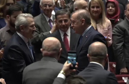 Zafer Çağlayan bakın Beştepe'de ortaya çıktı