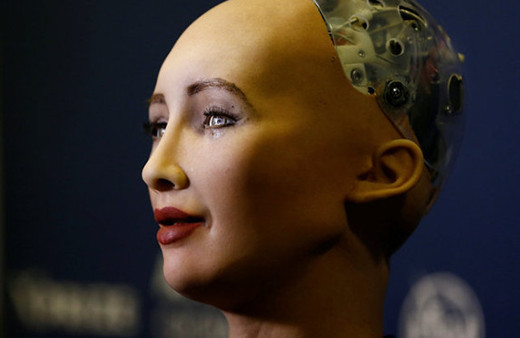 İnsansı robot Sophia Türkiye'ye geliyor