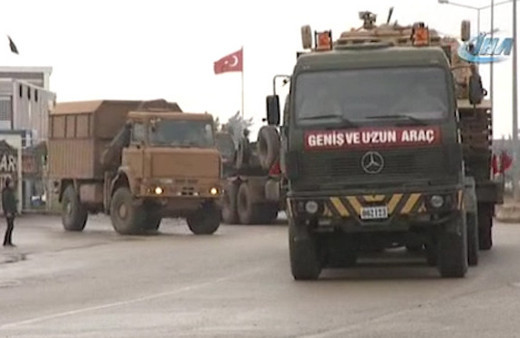 Askeri araçlar Öncüpınar Sınır Kapısı'ndan geçti