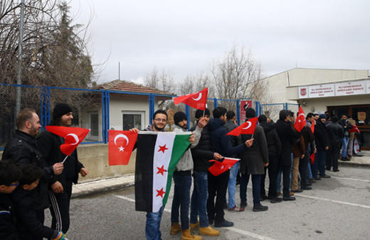 Bu kuyruk Afrin operasyonu için hepsi şubeye koştu