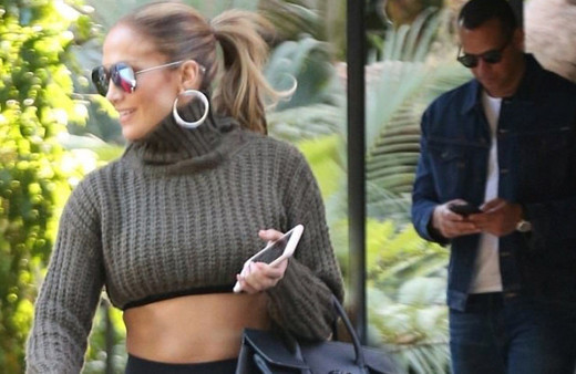 Jennifer Lopez gözleri şaşı etti!