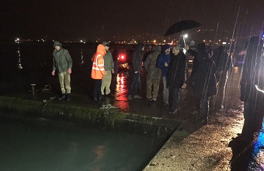 Polis otosu denize düştü: 1 polis kayıp, 1 polis yaralı!