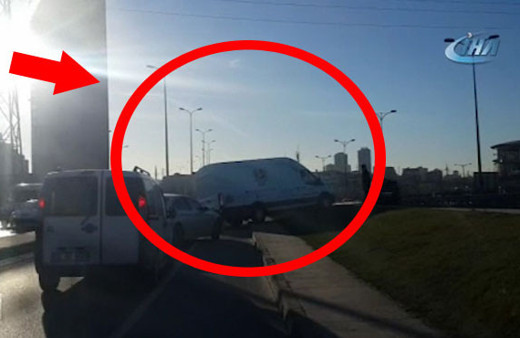 Trafik yoğunluğundan bunalınca çözümü böyle buldular