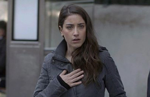 Hazal Kaya'nın başı fena halde dertte ikinci kez şikayetçi oldu