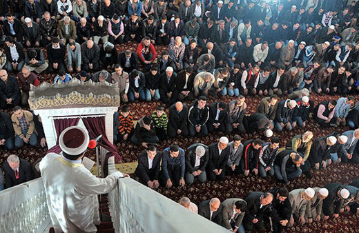 İşte Diyanet'in bu haftaki cuma hutbesi! Evlendirmeyin...