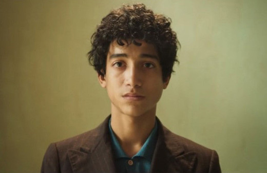 Fotoğraftaki çocuğu tanıdınız mı? Müslüm Gürses'in gençliğini canlandırıyor