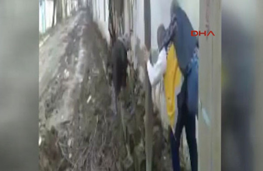 Ambulans şoföründen alkışlanacak davranış insanlık ölmemiş