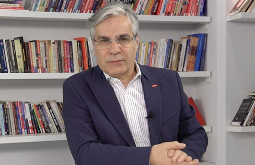 İki terbiyesiz, bir vicdansız bir de kuduruk!