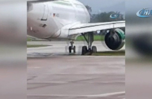 Zonguldak'ta yolcu uçağı pistten çıktı yolcular tahliye edildi