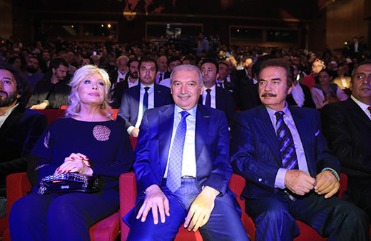 İBB kültür sanat sezonunun açılışı ünlü isimlerle yapıldı