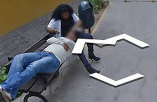 Adres ararken aldatıldığını öğrendi! Eşi sokakta başka biriyle...