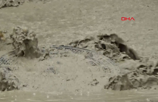 Meteroloji'den İstanbul'a yağmur uyarısı Silivri'yi sel aldı