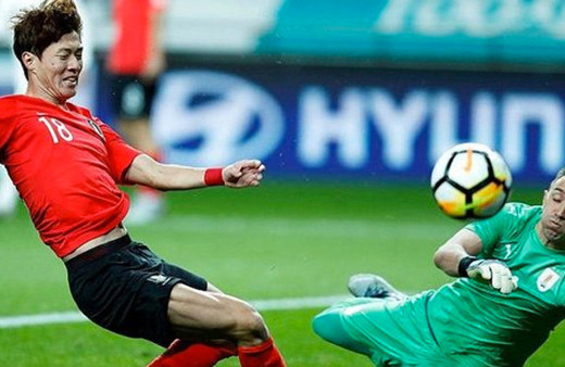 Muslera'lı Uruguay, Güney Kore'ye boyun eğdi!