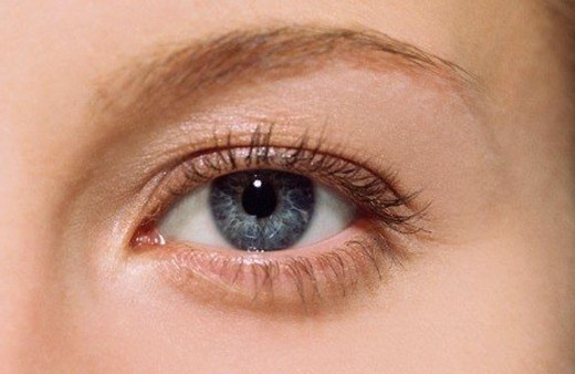 Akıllı lens sayesinde katarakta ve gözlüğe son!