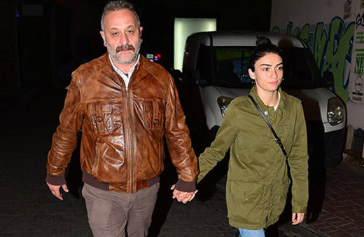 Hazar Ergüçlü Onur Ünlü çifti: Hep yakalanıyoruz