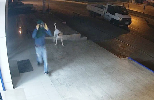 Çalıştığı işyerini iki defa soydu parayla kamyonet ve motorsiklet aldı