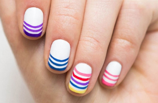 Gökkuşağı manikür nedir nasıl yapılır?