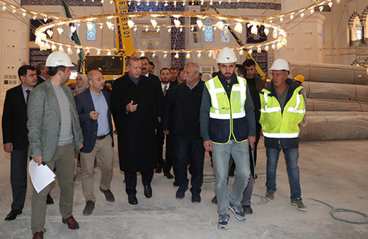 Cumhurbaşkanı Erdoğan, Çamlıca Camii'nde incelemelerde bulundu