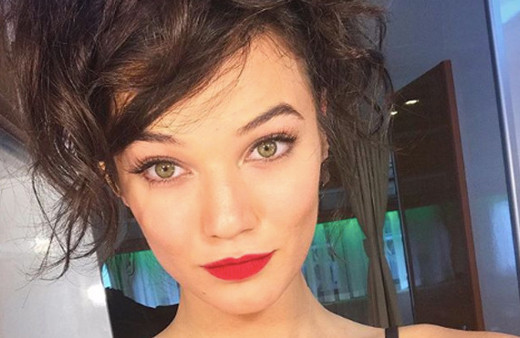 Gökçe Yücel kimdir Bir Deli Rüzgar oyuncuları Pınar Deniz hayatı