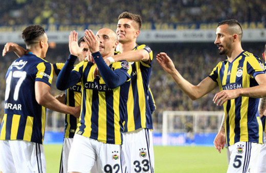 Fenerbahçe'de deprem! 3 ismin bileti kesildi