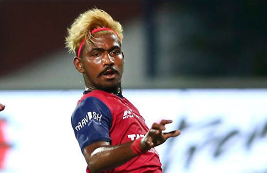 Hindistan Ligi'nde tarihe geçti! Yaşını duyanlar inanamadı