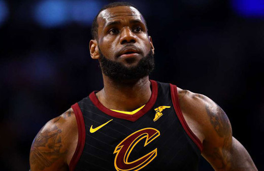 Lebron James'in kafası bir hayli karışık sebebi ise...