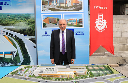 İBB Başkanı Mevlüt Uysal: 'Dünya gençliğine hizmet etmeye hazırız'