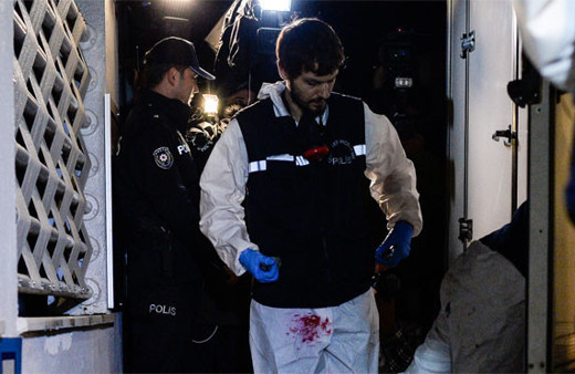 Suudi Konsolosluğu'ndan böyle çıktılar! O kırmızı lekeler ne?