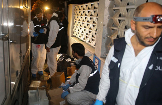 Suudi Konsolosluğu'ndan böyle çıktılar! O kırmızı lekeler ne?