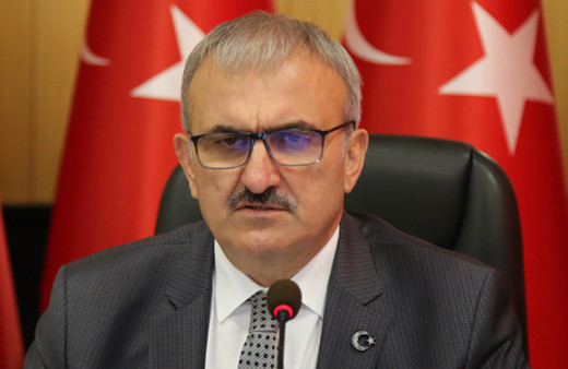 Antalya Valisi'nin 'kahvaltı ve sigara yasağı' TT oldu