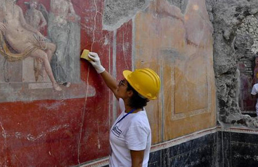 İnsanların taşa döndüğü Pompeii kentiyle ilgili tarihi bilgi 