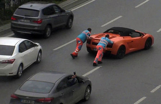 Milyonluk araç yolda kaldı görenler şaşkına döndü!