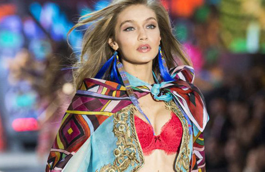 Gigi Hadid: 'Kilo almak için hamburger yiyorum'