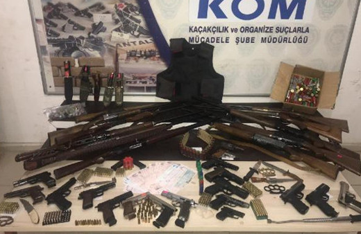 Antalya'da mafya operasyonu: 22 gözaltı