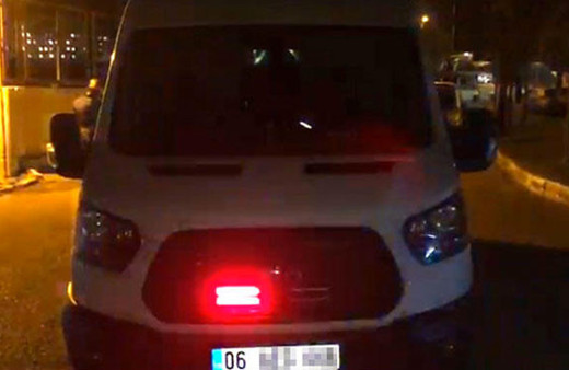 'İstihbarata belge taşıyorum' dedi araçtan çıkan şok etti!