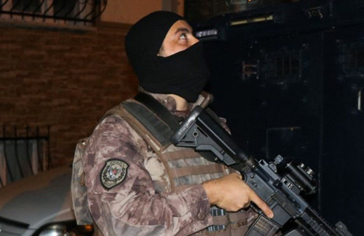 İstanbul’da şafak vakti operasyonu! Çok sayıda gözaltı var