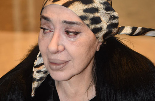 Nur Yerlitaş gözyaşları içinde isyan etti: Kafamı boydan boya kestiler