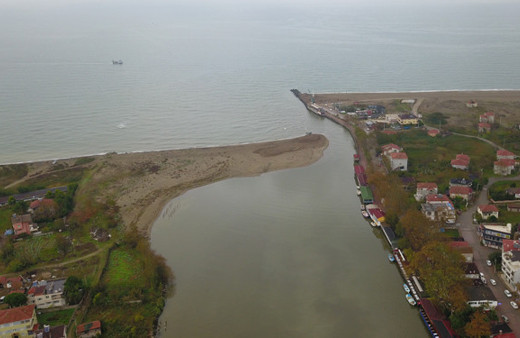 Böyle giderse o mahalle sular altında kalacak!