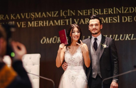 Banu Parlak boşandı mı eşi Okan Öztürk kim?