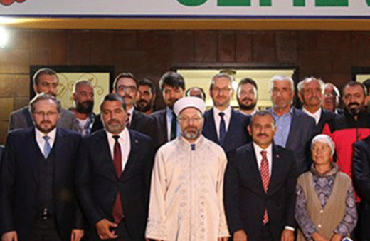 Diyanet İşleri Başkanı bir ilki gerçekleştirdi