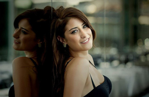 Bizim Hikaye dizisinin başrolü Hazal Kaya meğer vurup kafayı uyumuş
