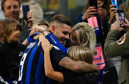 Inter uzatmalarda Milan'ı yıktı Icardi karısına koştu