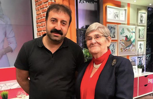Masterchef Mehmet ne iş yapıyor eşi kim çocuklarına bakın